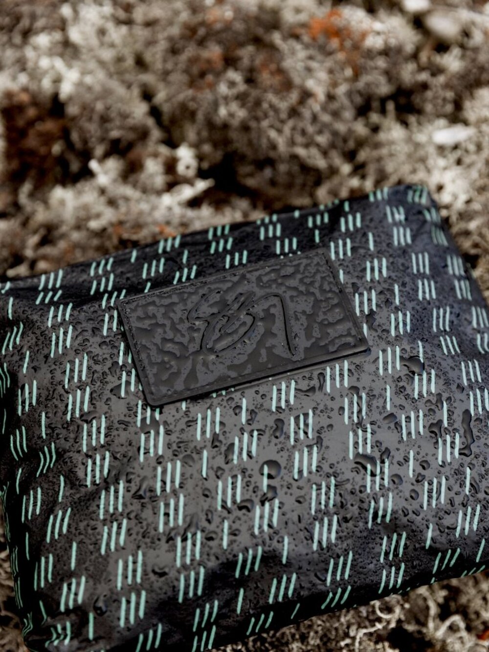 ALOHA Collection x Sig Zane—Small Pouch—Limited Edition Leiha'a Rain *NWT* - Picture 3 of 8